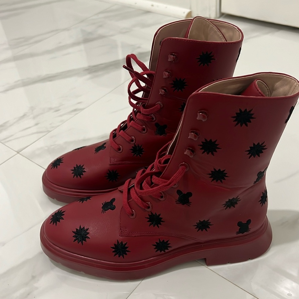 Stuart Weitzman X mckenzee mouse women’s boots